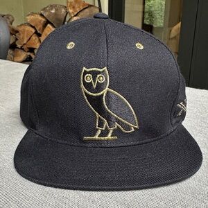 Mitchell and Ness OVO Owl Fitted Cap, Black